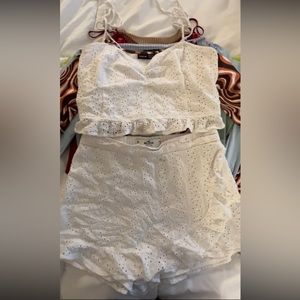 hollister white tank top/skort ruffled matching set